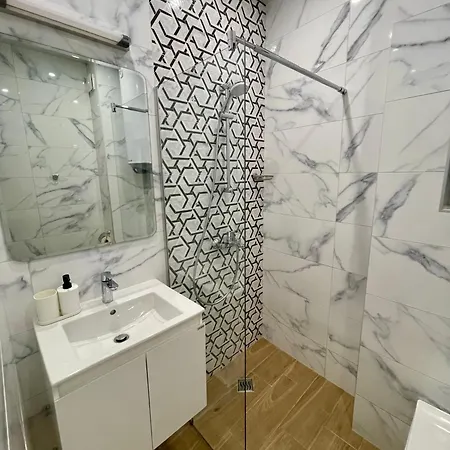 Vanquish Apartament *